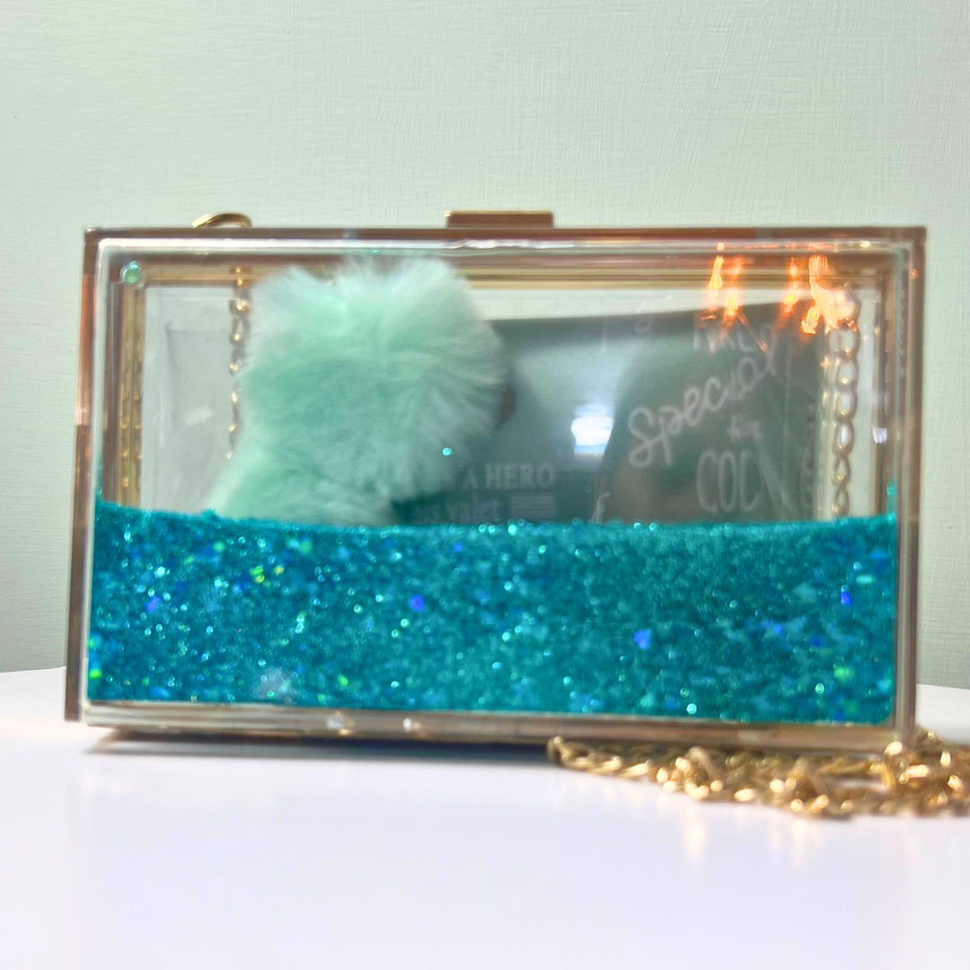 Sequined Transparent Clutch - Stylish PVC Box Bag for Parties & Weddings!