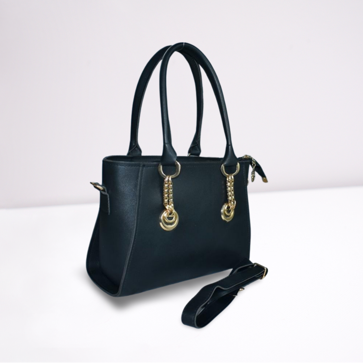 Women’s Premium Handbag with Chain Handle – Elegant and Stylish Fashion Accessory