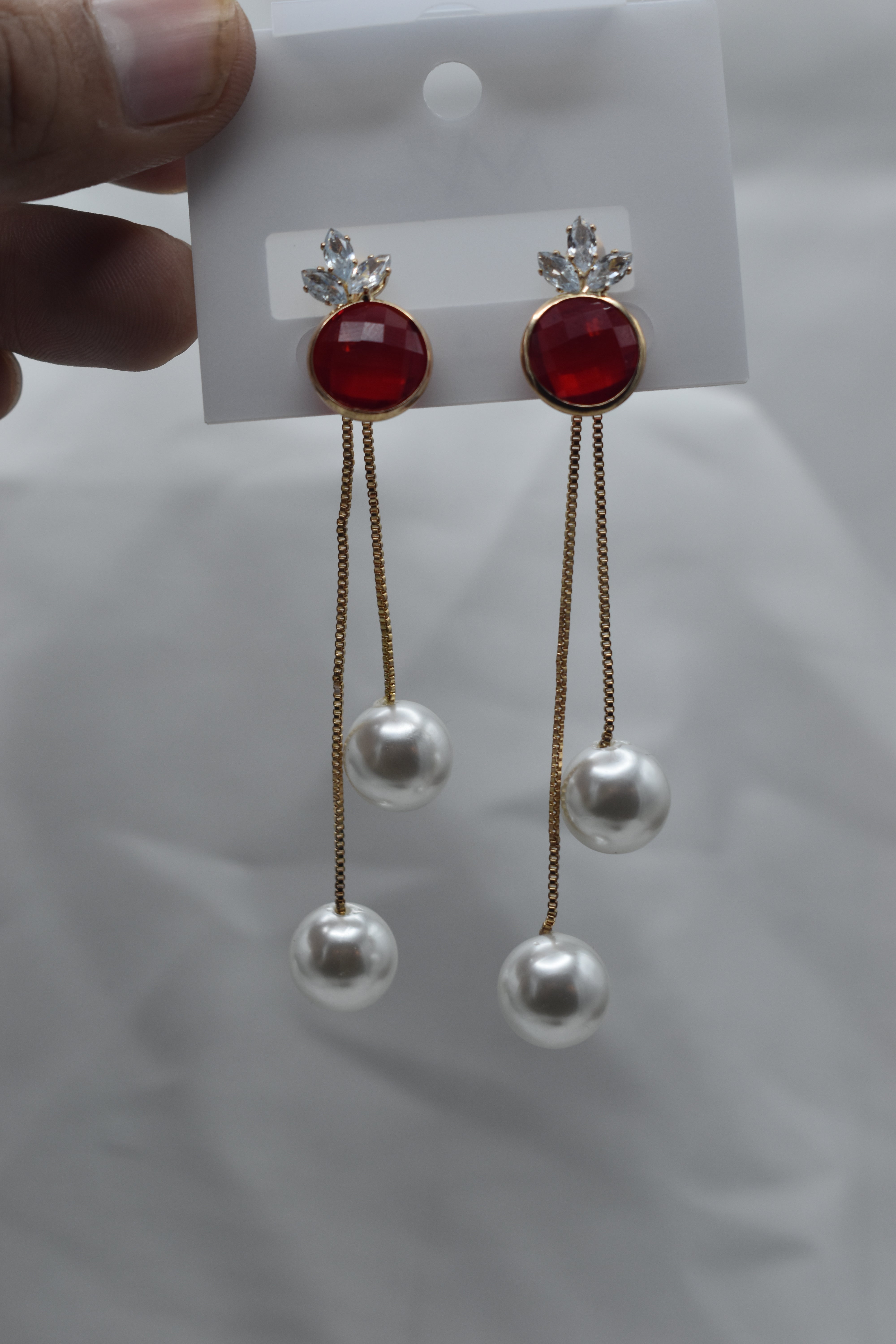 White Pearl Drop Earrings – Elegant Korean Style Jewelry